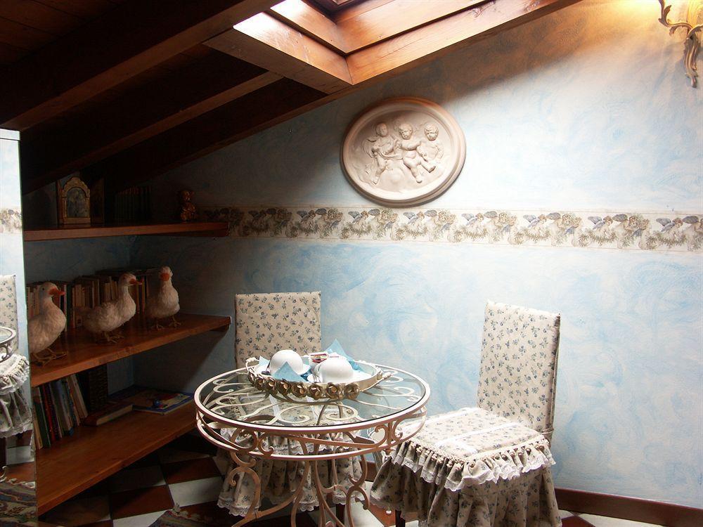 B And B Della Mimosa Desenzano del Garda Exterior photo