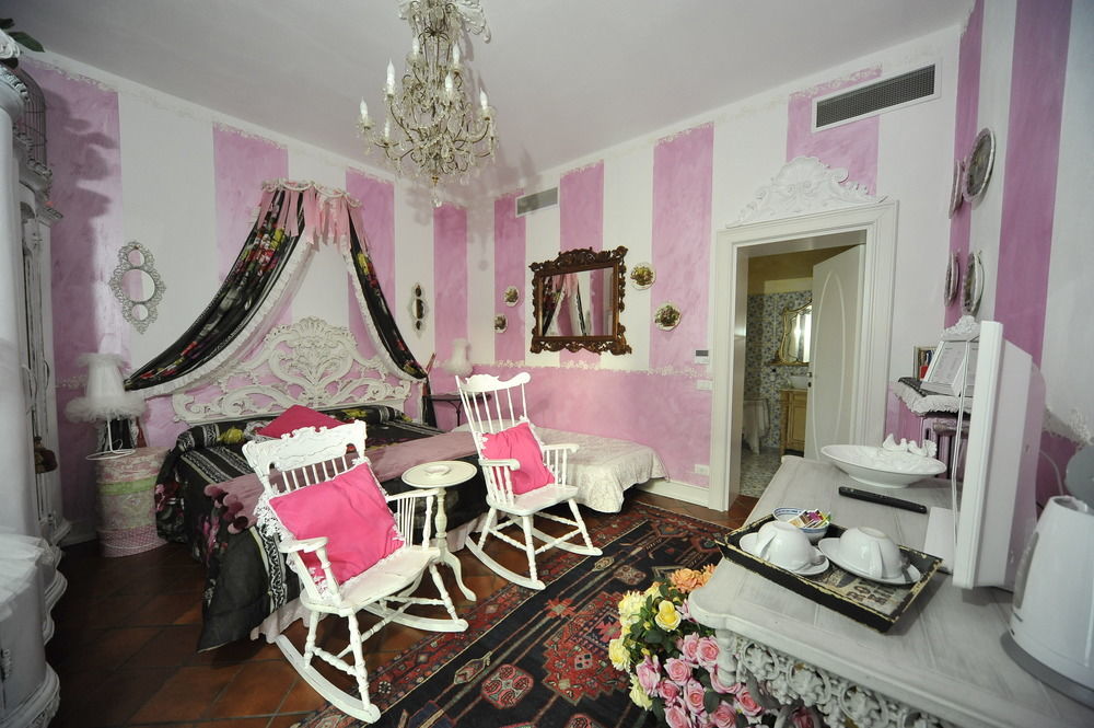 B And B Della Mimosa Desenzano del Garda Exterior photo
